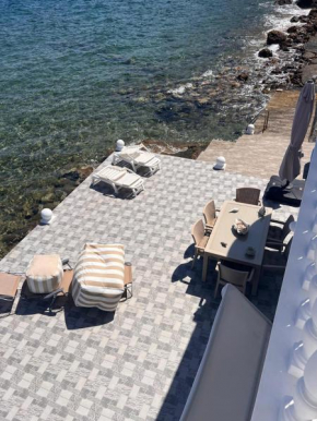 Wavefront Samos House